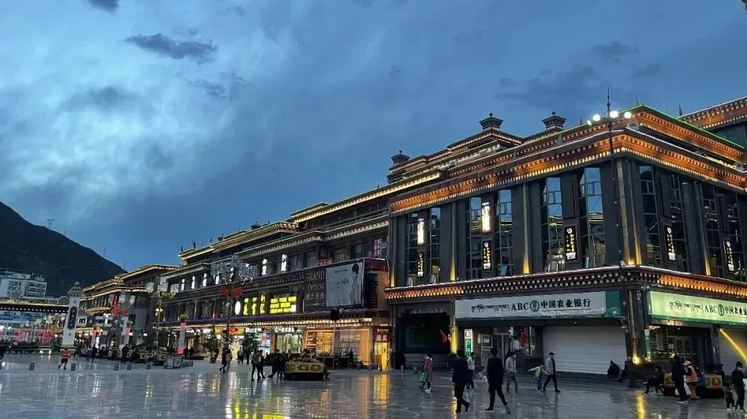 【易境文旅】2026文旅市场研判: 告别“景区”,拥抱“场景”——文旅消费的底层逻辑正在被重写