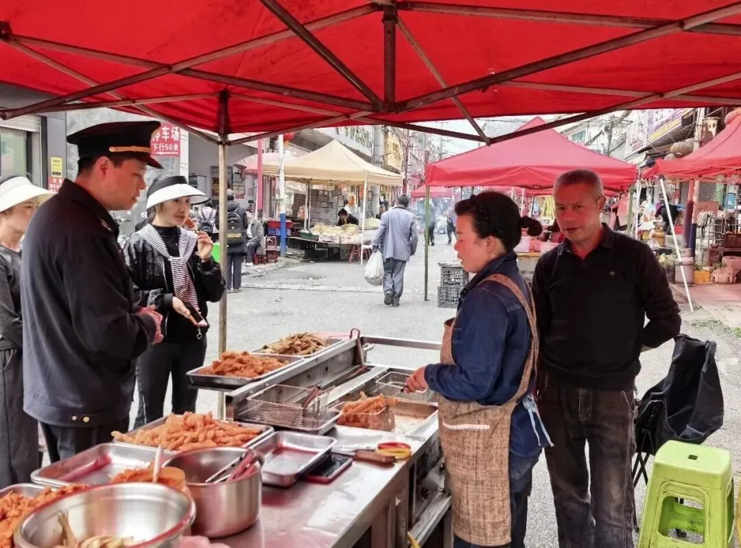 大方县市场监管局开展农贸市场、建材市场“市霸”排查整治