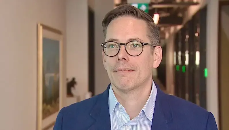 加拿大年轻人就业市场持续严峻