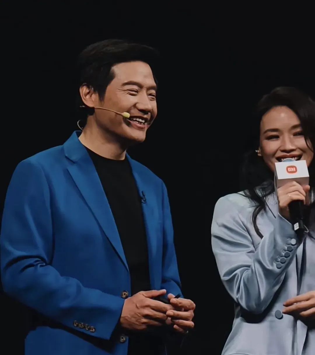 只靠营销不拼产品?雷军怒斥是友商阴谋,这场攻防战到底谁在撒谎?