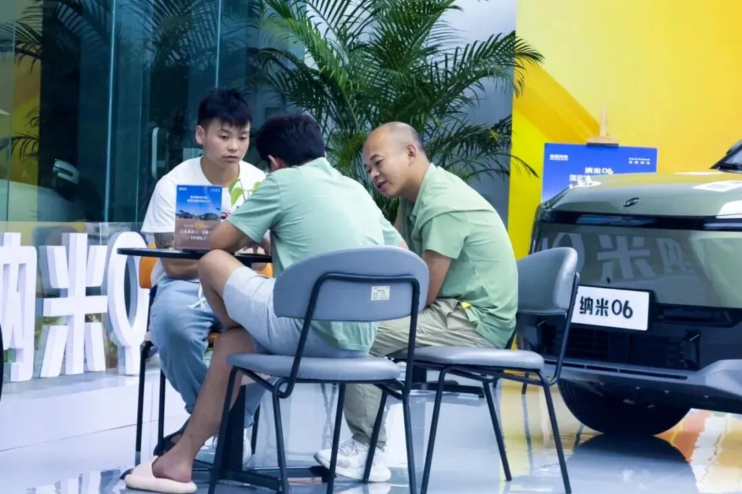 “做销售没有捷径,就是’盯’”:一支营销铁军的自我修养