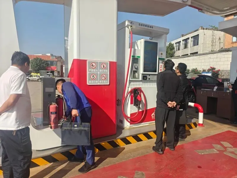 滇源市场监管所:守牢安全底线 护航乡村发展