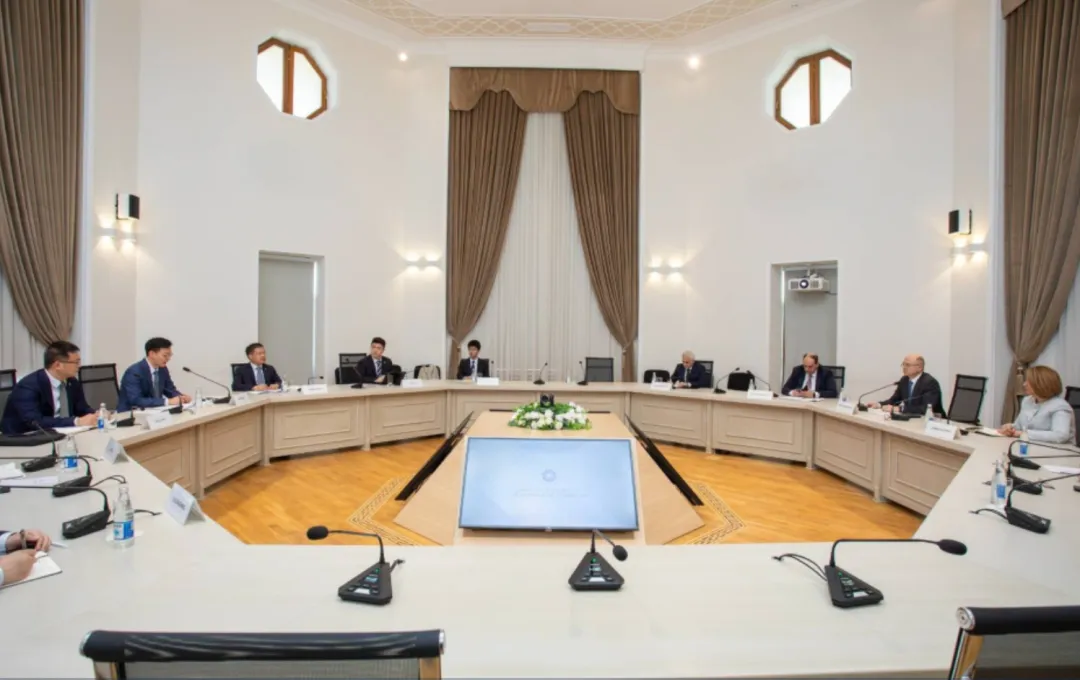 中国电建海外投资与阿塞拜疆共拓新能源市场