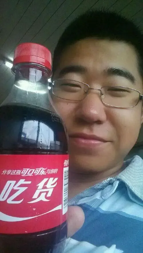 【全球鬼才营销系列】第六期:2013年,可口可乐干了件“不务正业”的事:把瓶子变成朋友圈的“社交神器”