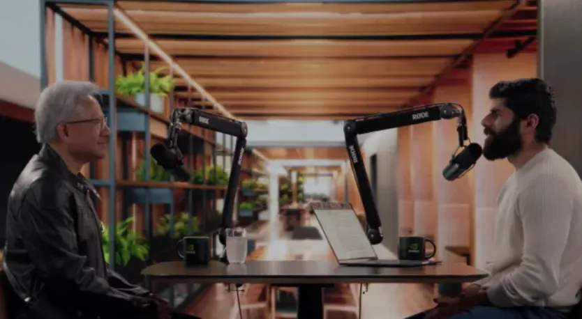 黄仁勋警告:主动放弃中国AI芯片市场“是失败者的心态”丨Dwarkesh最新深访黄仁勋:为什么没有人可以复制英伟达