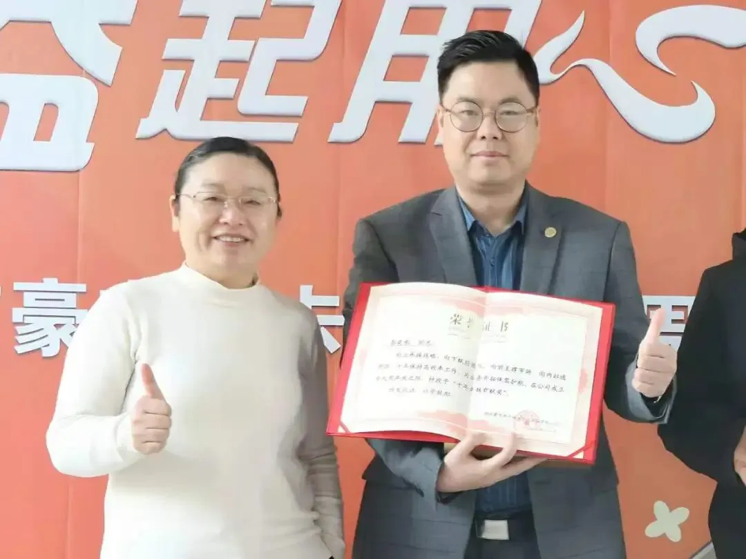 豪家标杆 || 从“跨界新人”到“市场舵手”——解码李奕承的“豪布斯卡式”成长