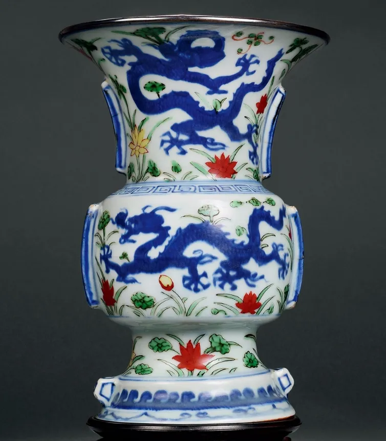 万历青花五彩:藏家私藏内幕曝光,其市场价值被严重低估