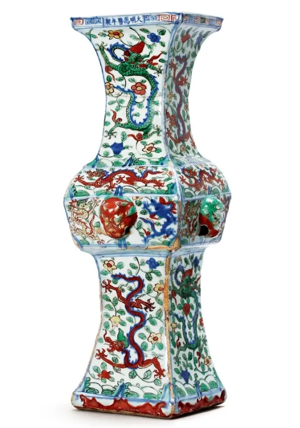 万历青花五彩:藏家私藏内幕曝光,其市场价值被严重低估