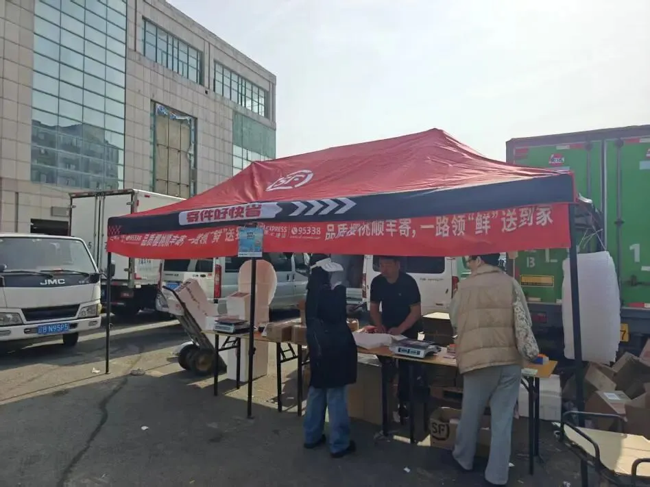 抢占“鲜”机!西南路综合市场樱桃季提前开启,甜蜜经济升温