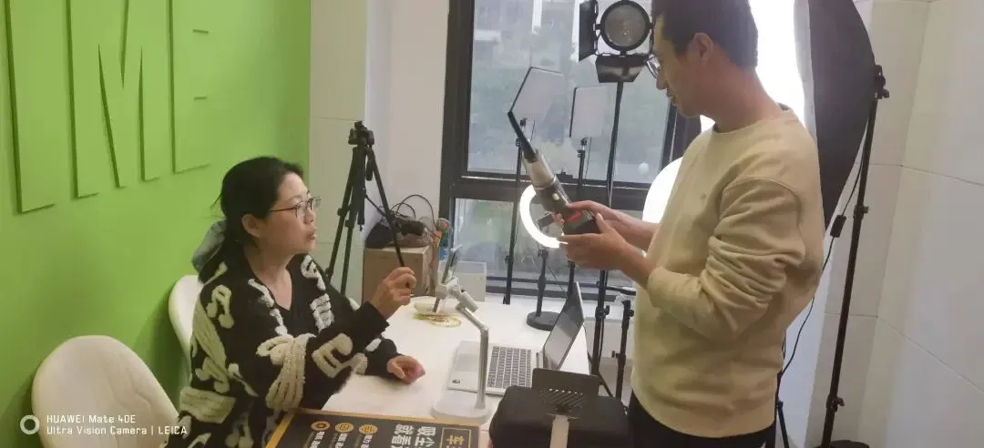 【达人领航】“码上播”新媒体营销工坊: 居民在家门口学直播、促就业、助治理