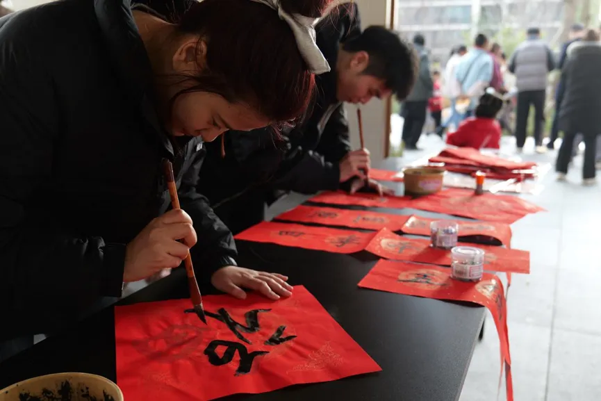 从卖房子到服务人:以社群营销重构销售转化新逻辑