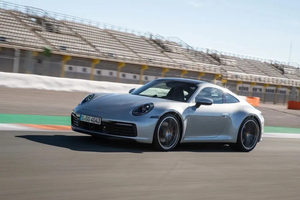 二手车市场大洗牌!未来哪些车会升值,哪些变废铁?