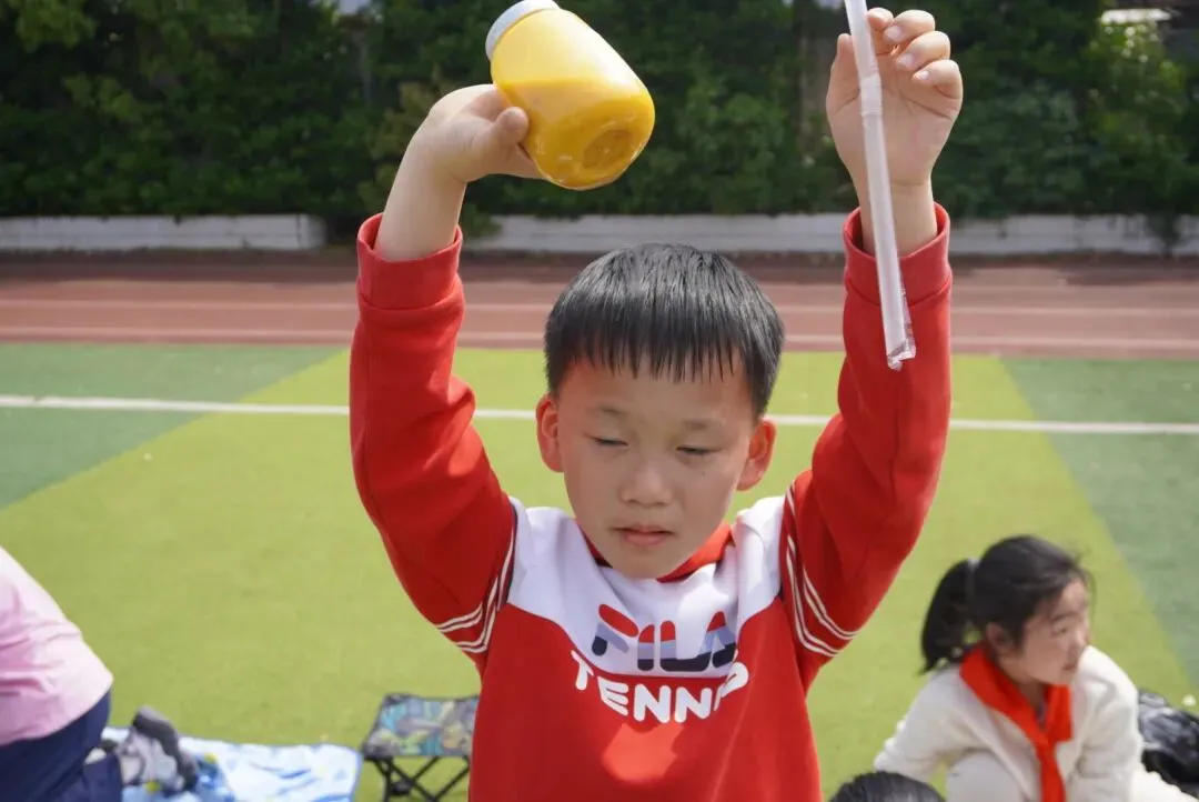 《小市场·大德育》 —我是MAN掌柜 ——华山小学三年级“跳蚤”火热开市!