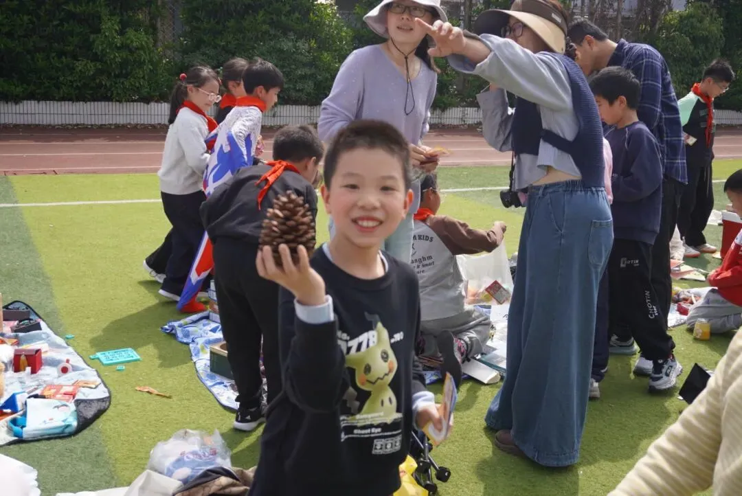 《小市场·大德育》 —我是MAN掌柜 ——华山小学三年级“跳蚤”火热开市!