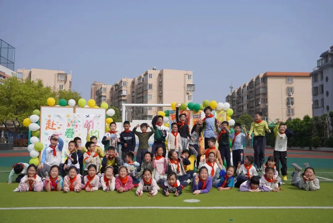 《小市场·大德育》 —我是MAN掌柜 ——华山小学三年级“跳蚤”火热开市!