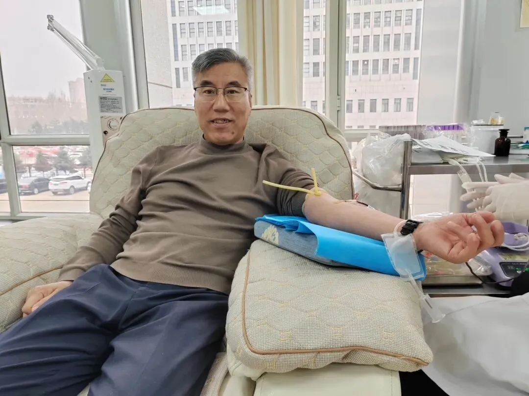 兴安盟市场监管局开展“热血铸忠诚 奉献践初心”无偿献血主题党日活动