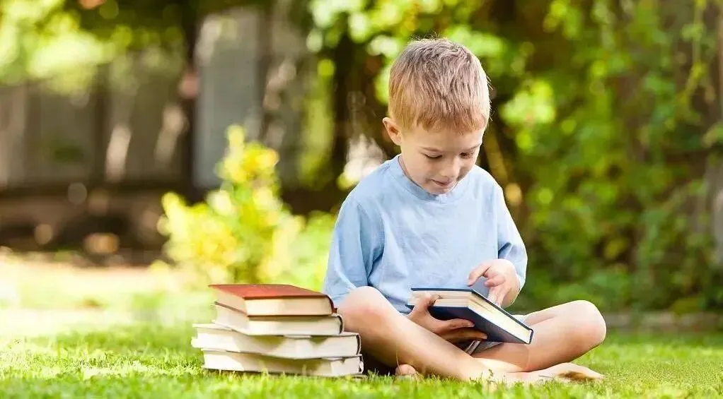 高认知父母如何选书?避开这3类营销号推荐的“毒书单”