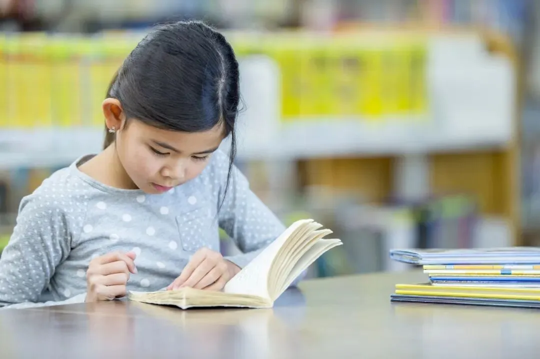 高认知父母如何选书?避开这3类营销号推荐的“毒书单”