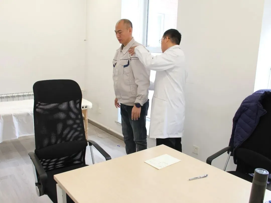 营销总部召开健康主题月暨驻外志愿服务团队成立启动会