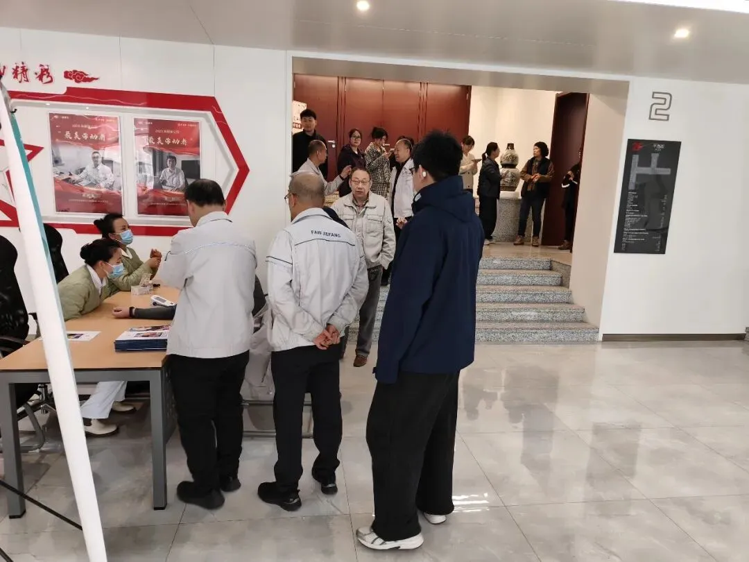 营销总部召开健康主题月暨驻外志愿服务团队成立启动会