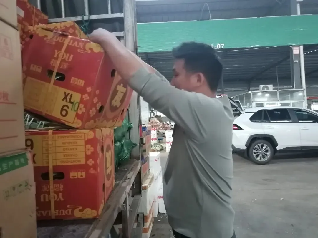 城步百姓:陪同“陈老板”赴桂林跑蔬菜市场一日记!