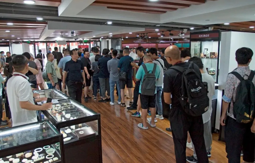 市场行情已到!顶级藏家已悄悄变现!揭秘圈内疯传的黄金窗口期