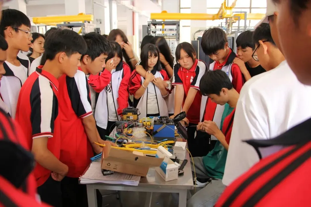 云南省曲靖应用技术学校计算机专业介绍