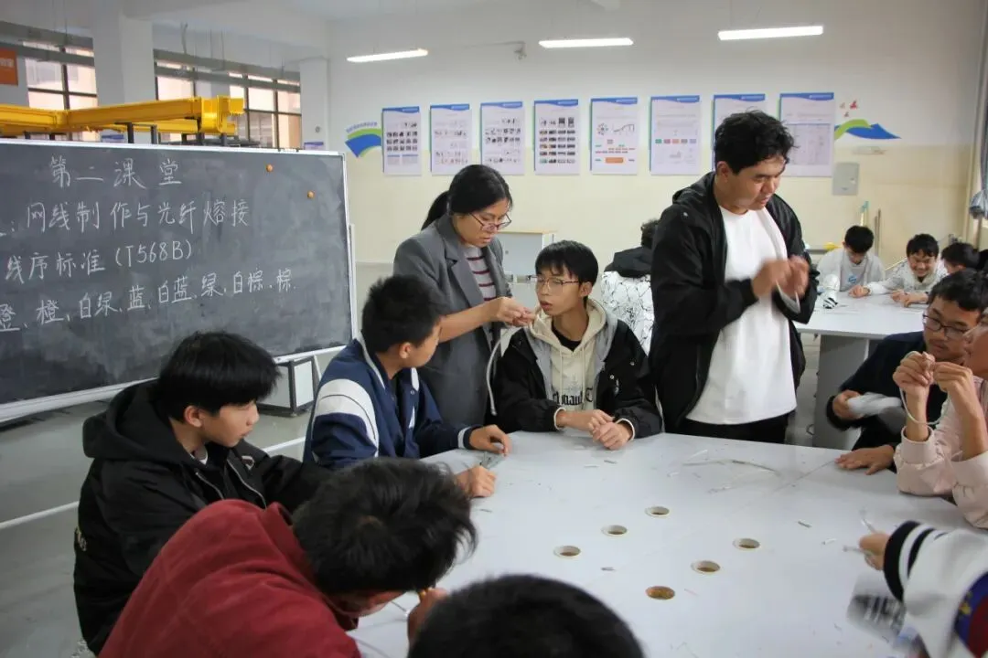 云南省曲靖应用技术学校计算机专业介绍