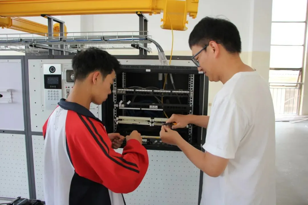 云南省曲靖应用技术学校计算机专业介绍