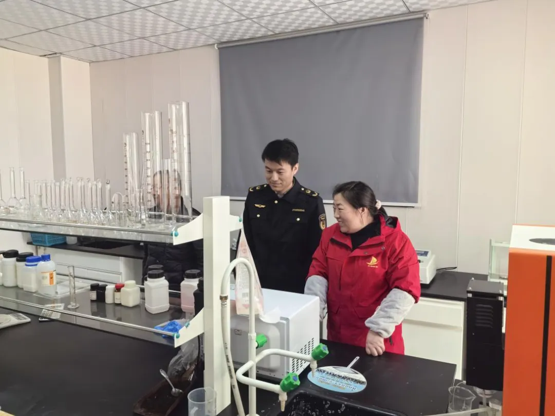 陇县市场监督管理局开展化肥生产企业监督检查与质量帮扶工作