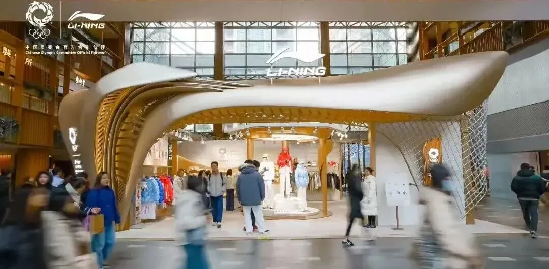 MAC广告引争议:性感营销在中国未必奏效