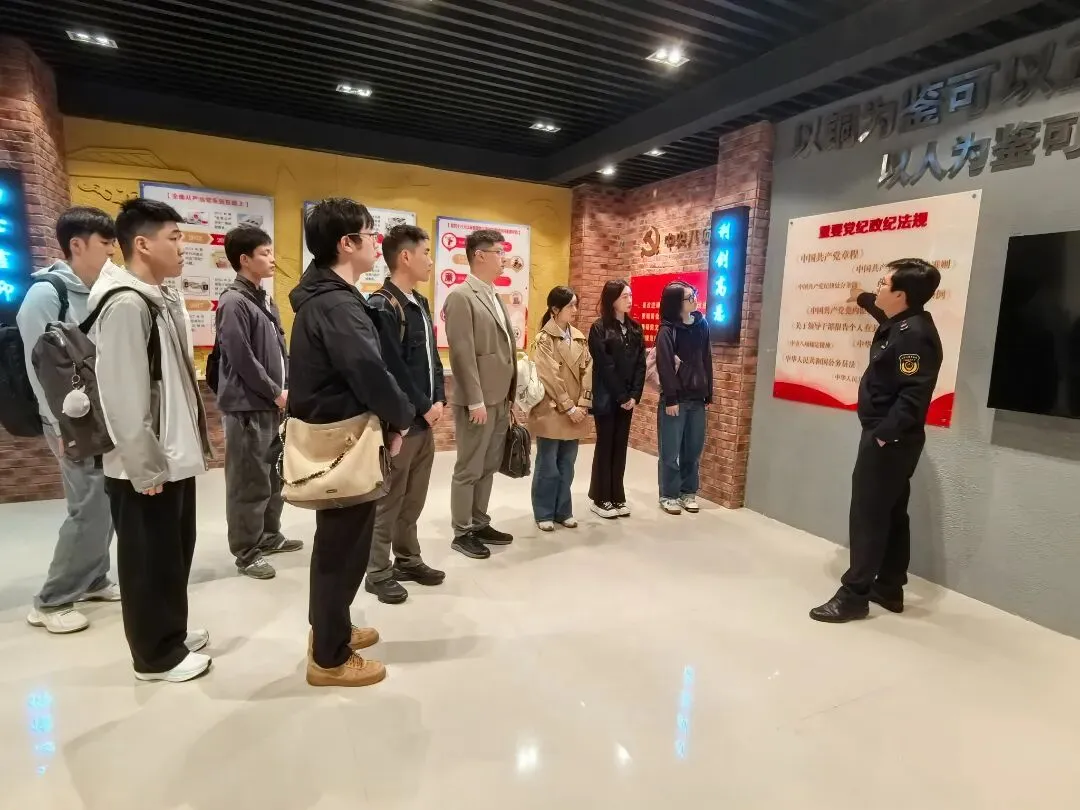 逐浪护市场,筑梦启新程——区局开展新录用执法类公务员入职培训