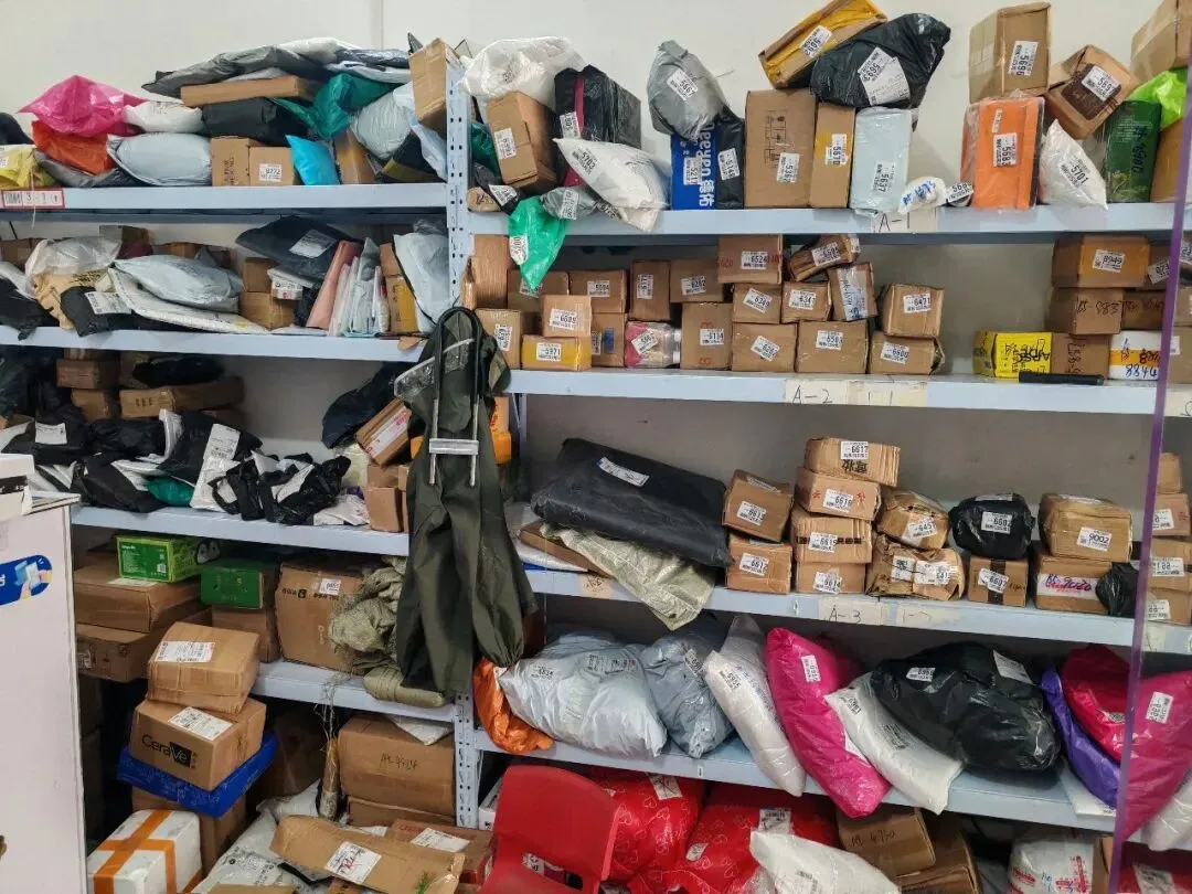 方城市场路经营中菜鸟驿站+圆通快递有事转让