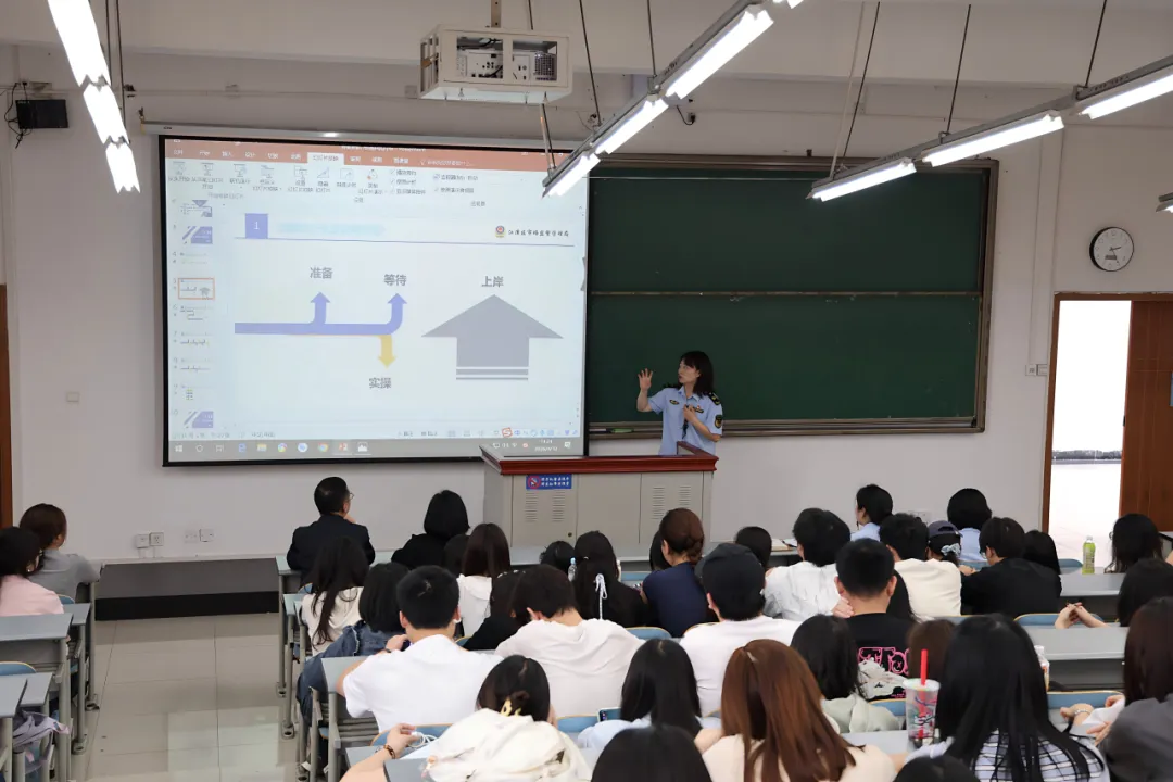 江津区市场监管局“入市第一课”进高校护航青春创业路