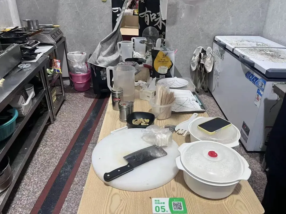 柘荣县市场监管局开展“阳光外卖 你我同查”专项行动以“三色榜”守护群众舌尖安全