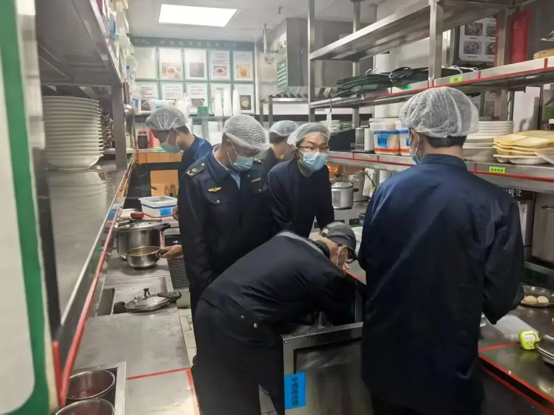 大理市市场监管局重拳出击 开展网络餐饮食品安全集中整治行动