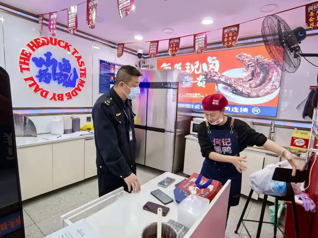 大理市市场监管局重拳出击 开展网络餐饮食品安全集中整治行动