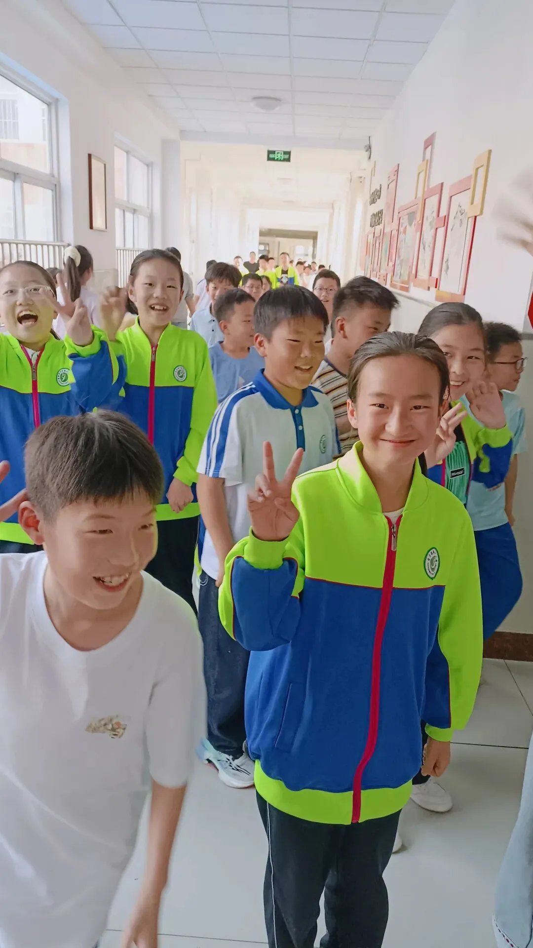 跳蚤市场里的童年时光