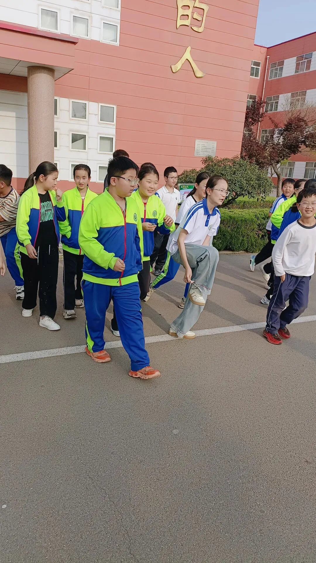 跳蚤市场里的童年时光