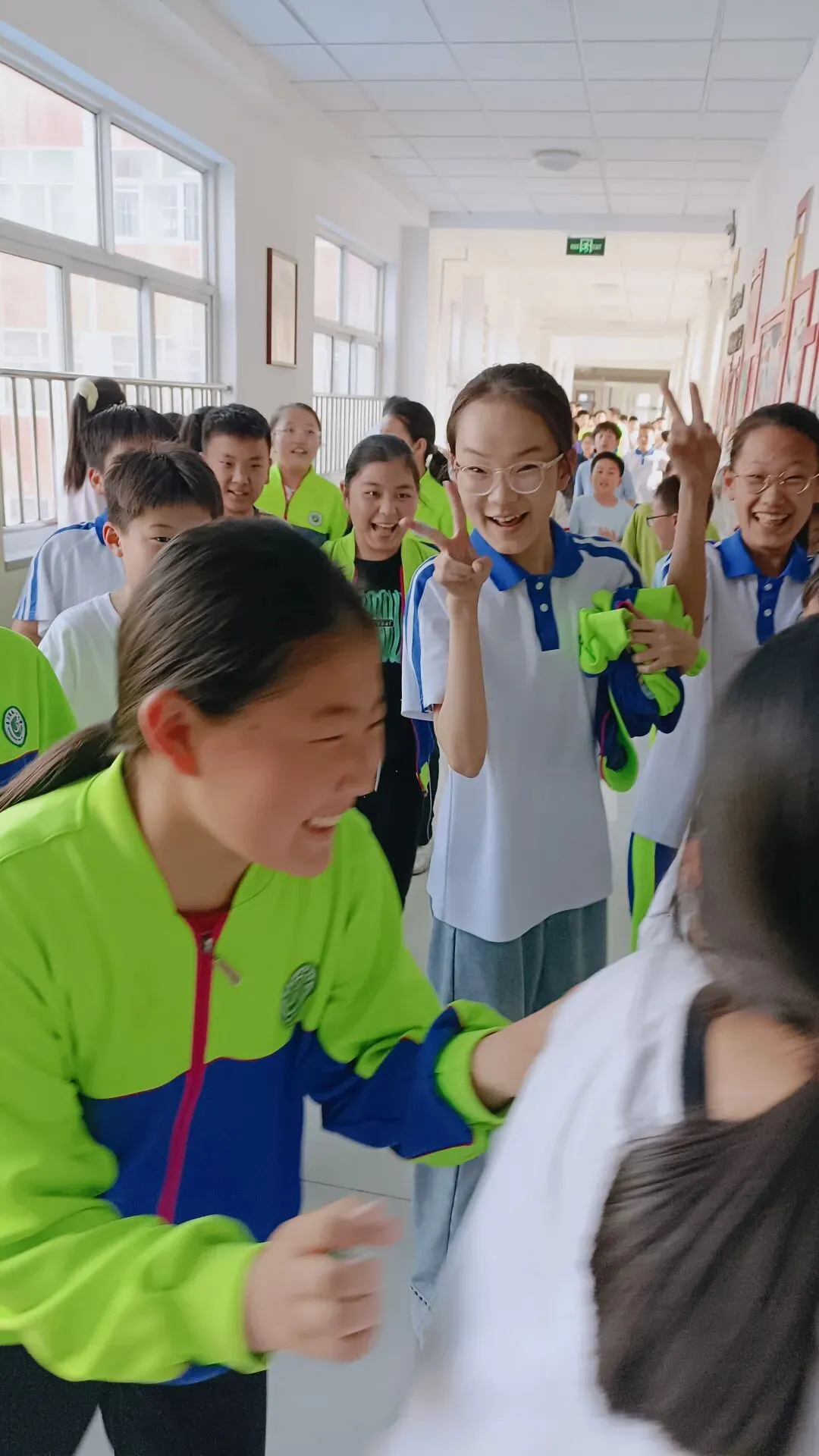 跳蚤市场里的童年时光