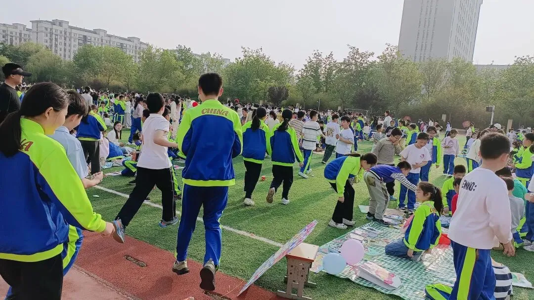 跳蚤市场里的童年时光