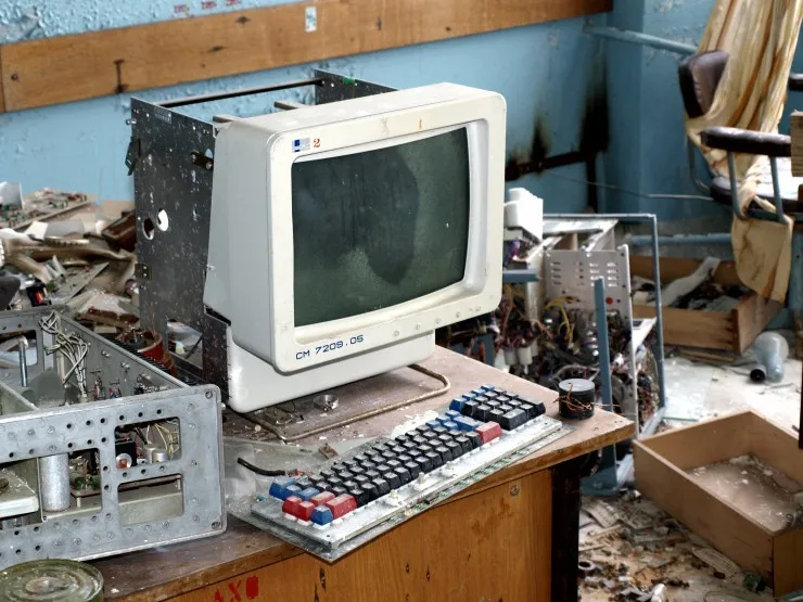 为什么工业技术强大的苏联,没有开启个人电脑革命? | 返朴