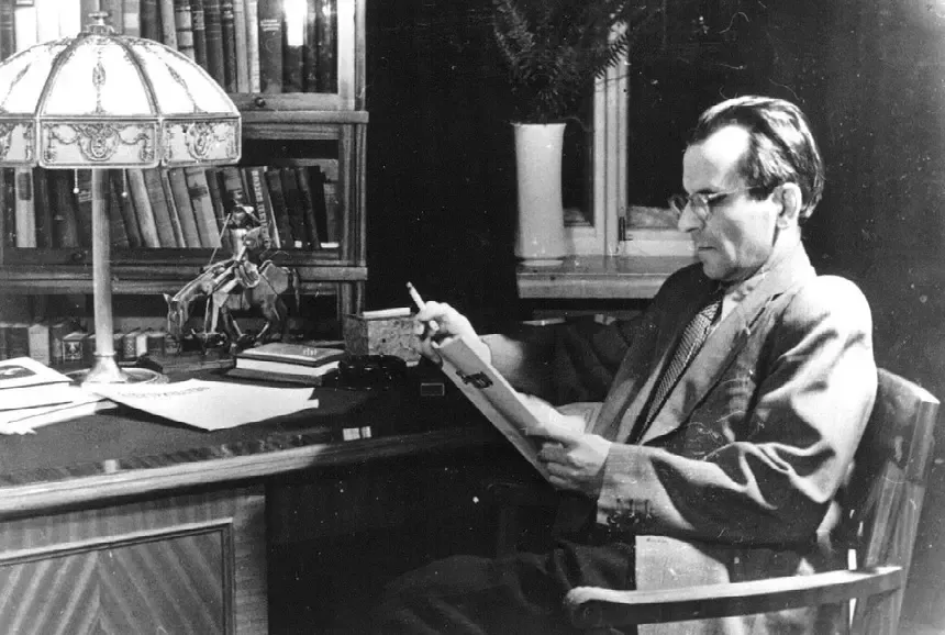 为什么工业技术强大的苏联,没有开启个人电脑革命? | 返朴