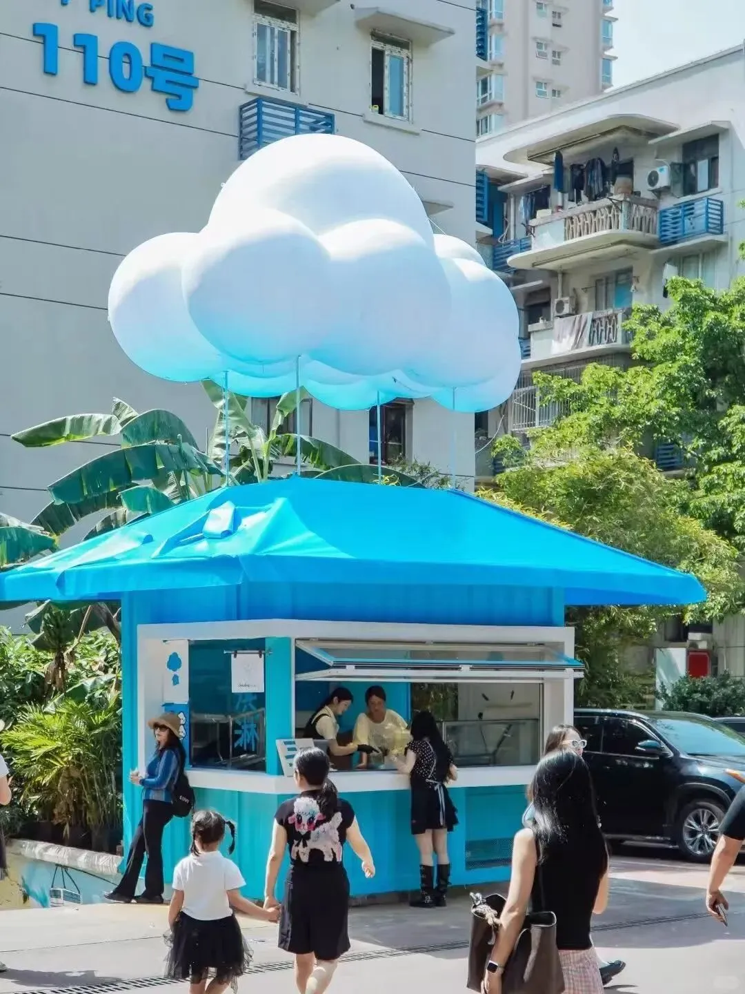 【品牌雕塑美陈】美陈雕塑市场规模破500亿:中小企业的机会在哪里?& 十五款城市潮流IP美陈装置