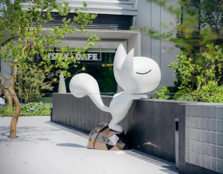 【品牌雕塑美陈】美陈雕塑市场规模破500亿:中小企业的机会在哪里?& 十五款城市潮流IP美陈装置