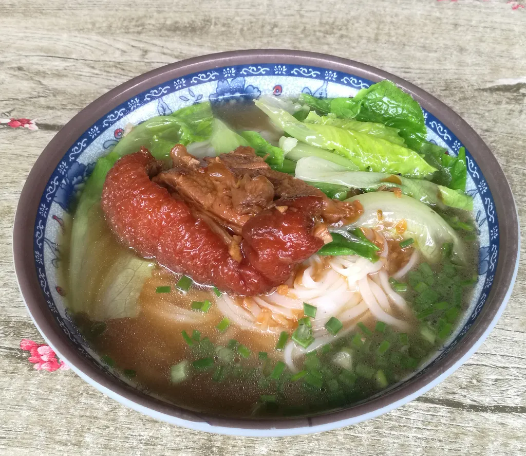 第一次去钦州别只盯着海鲜市场,这份更省心的吃住思路,建议提前收好