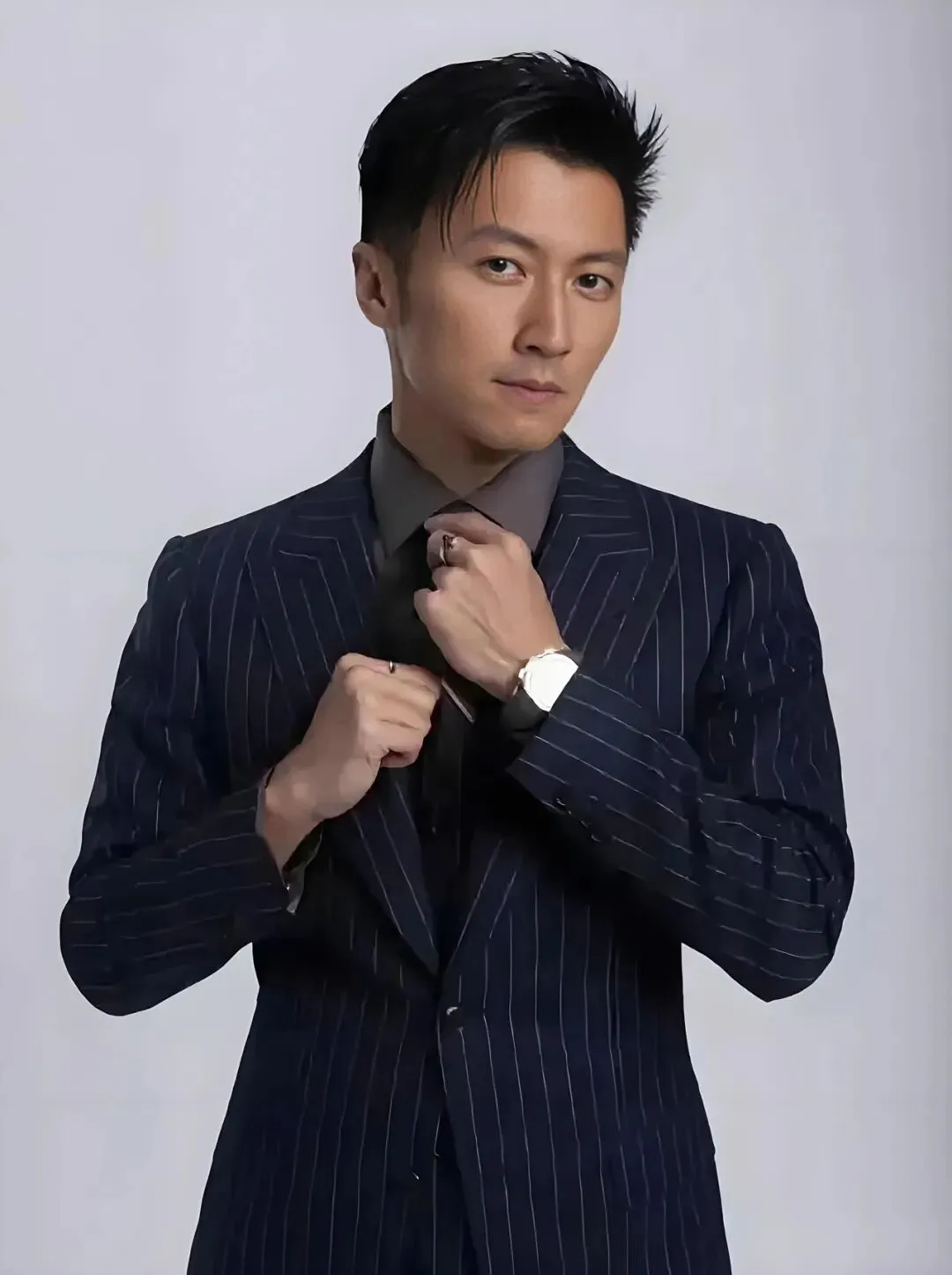 刘亦菲一边享受国内市场红利,一边不愿放弃美国国籍,所谓文化认同终究抵不过现实利益