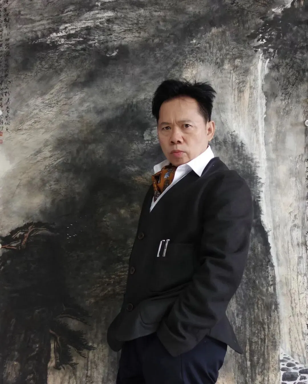 我从峨嵋山走来新时代最具影响市场潜力的山水大家林永松中国画精品展泼墨.泼彩中国山水财富热线:13980268666