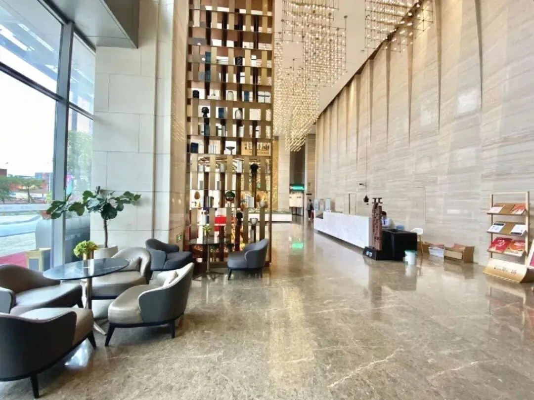 光明中粮云景广场售楼处/营销中心/甲级写字楼出售