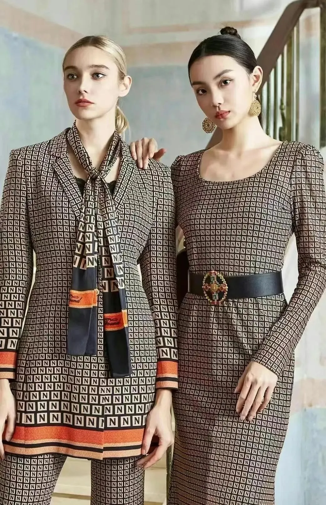 广州大牌尾货服装市场直播间怎么找品牌尾货货源